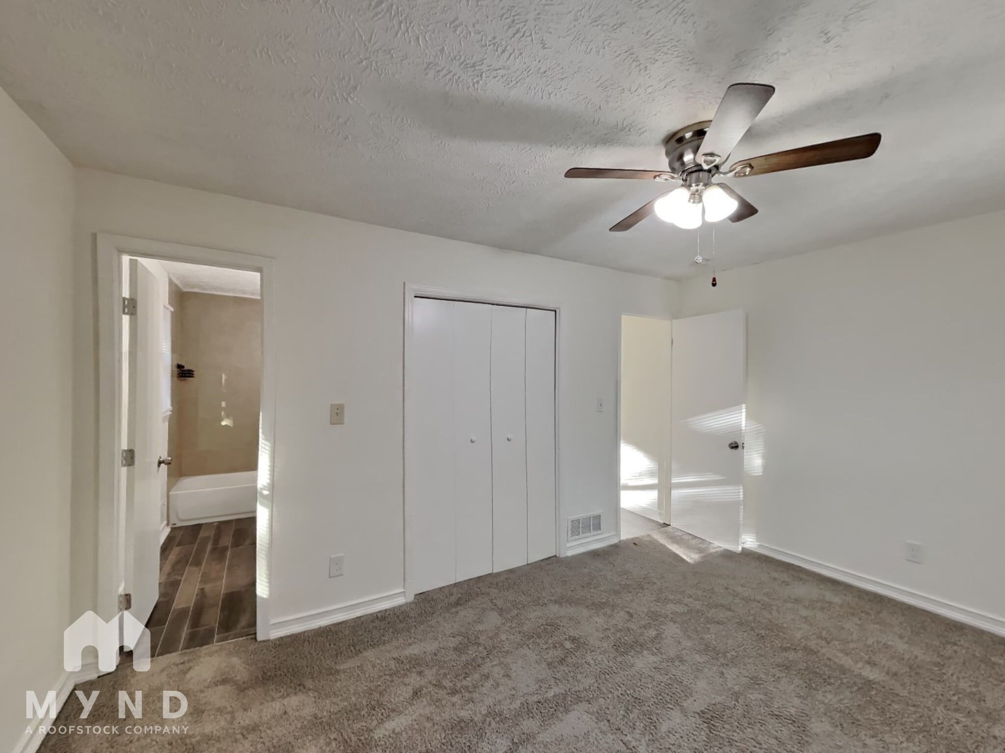 Building Photo - 605 Cedar Ave NW