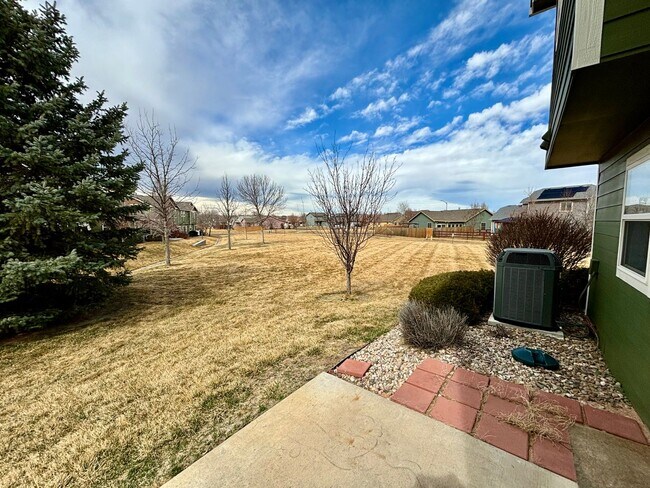 Building Photo - Spacious 2 Bed 2.5 Bath Townhouse in Northeast Fort Collins