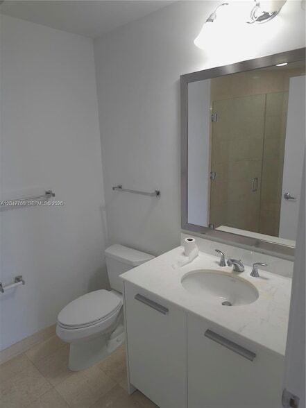 Building Photo - 1060 Brickell Ave