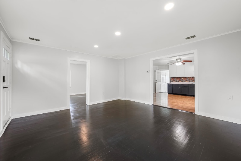 Building Photo - 6 Triple Oak Ln