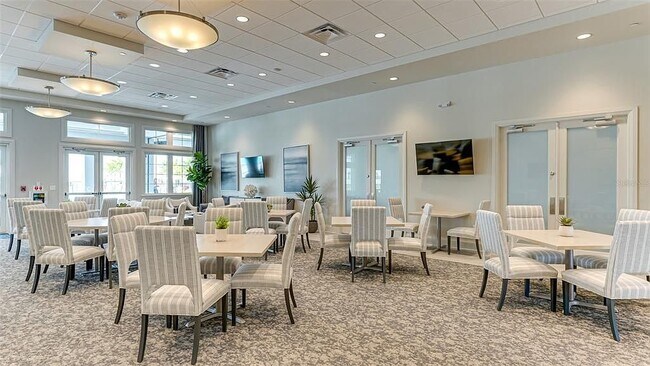 Building Photo - 15235 Sunny Day Dr