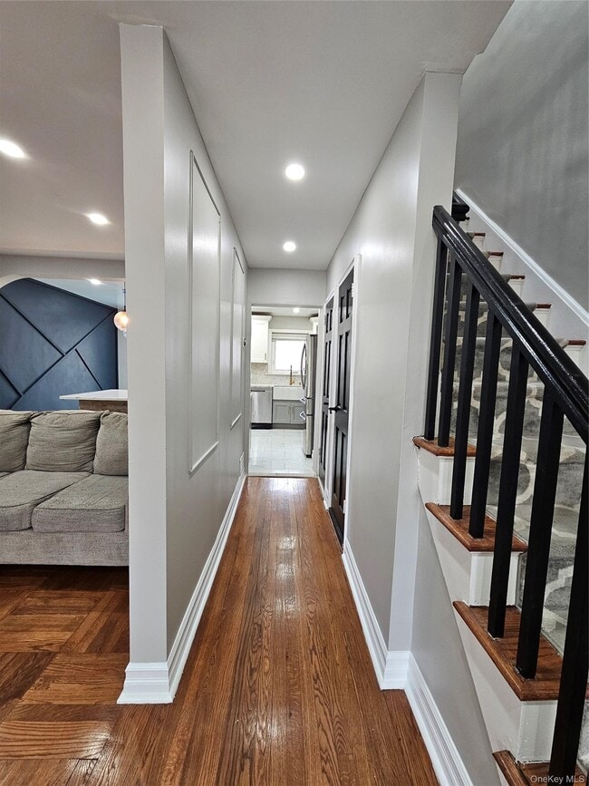 Building Photo - 2082 Pitman Ave