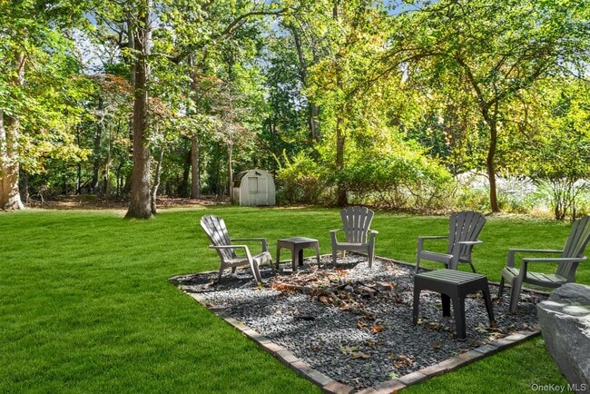 Building Photo - 3670 Rocky Point Rd