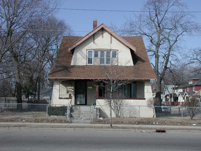 Building Photo - 925 Eastern Ave SE