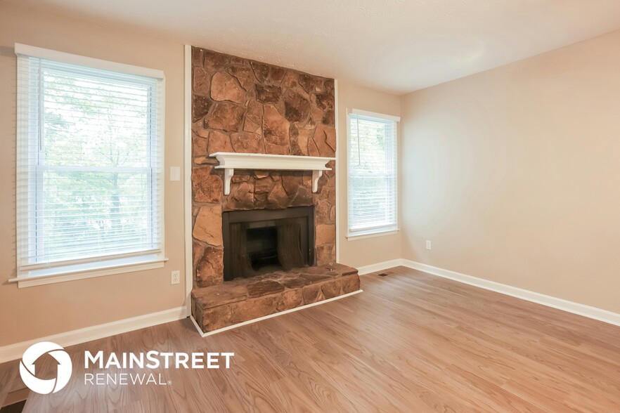 Building Photo - 7254 Fernwood Dr