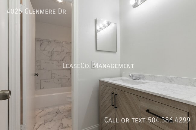 Building Photo - 4025 Glenmere Dr