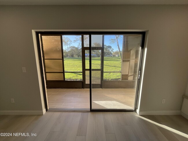 Building Photo - 600 Domenico Cir