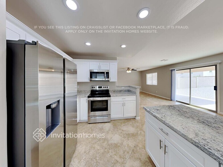 Building Photo - 40037 W Sanders Way
