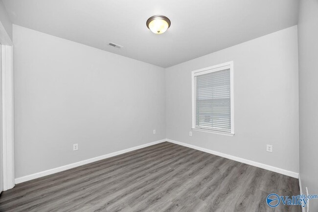 Building Photo - 22637 Quarry Rd