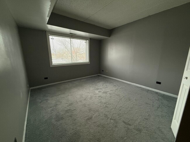 Building Photo - 259 Stoneybrook Ln