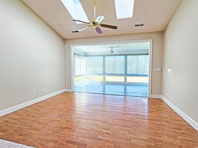 Building Photo - 192 Hamby Dr