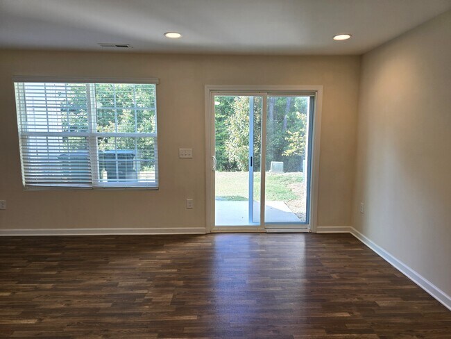 Building Photo - 3859 Copperfield Ct
