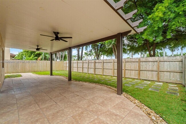Building Photo - 24301 SW 112 CT
