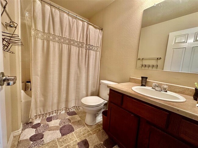 Building Photo - 7521 Cedar Edge Dr