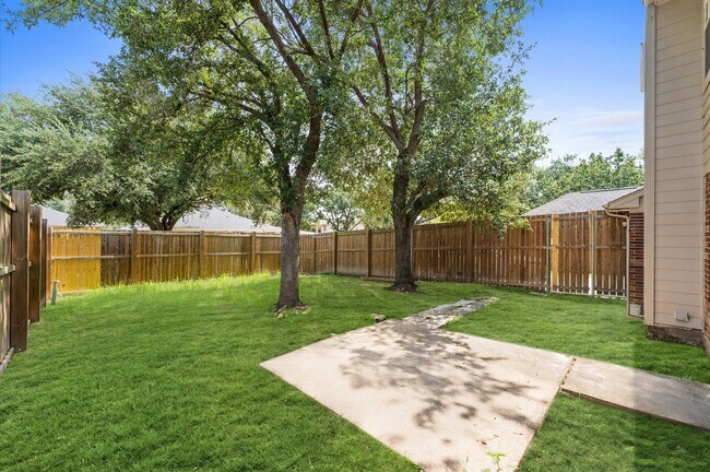 Building Photo - 15306 Goodman St