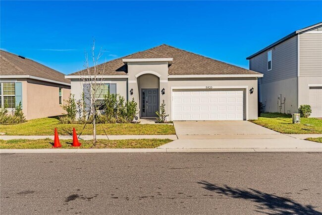 Primary Photo - 5920 Catamaran Ave