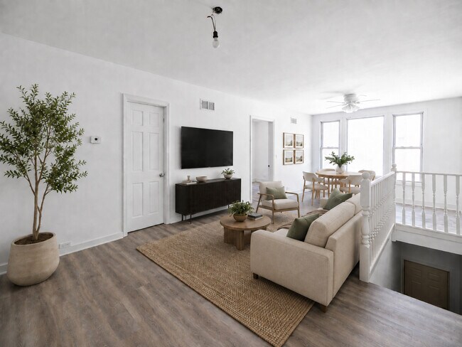 Building Photo - 2654 N Lincoln Ave