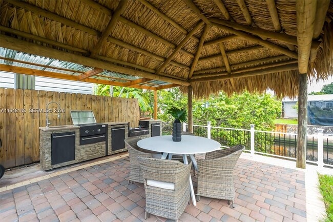 Building Photo - 2621 SW 19th St