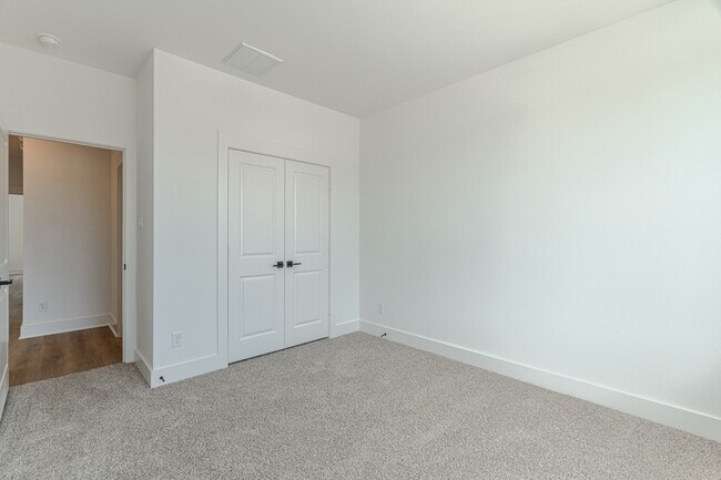 Building Photo - 7707 Inwood Grv Ln