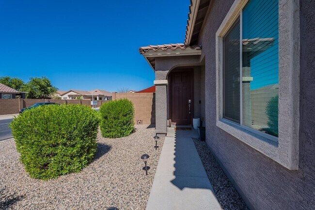 Building Photo - Stunning 2020 Built Maricopa Home