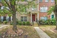 Building Photo - 1606 Wilcox Ave