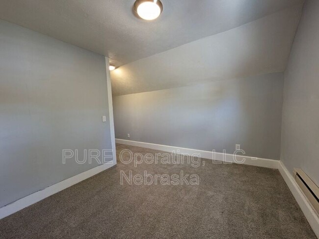 Building Photo - 1115 William St