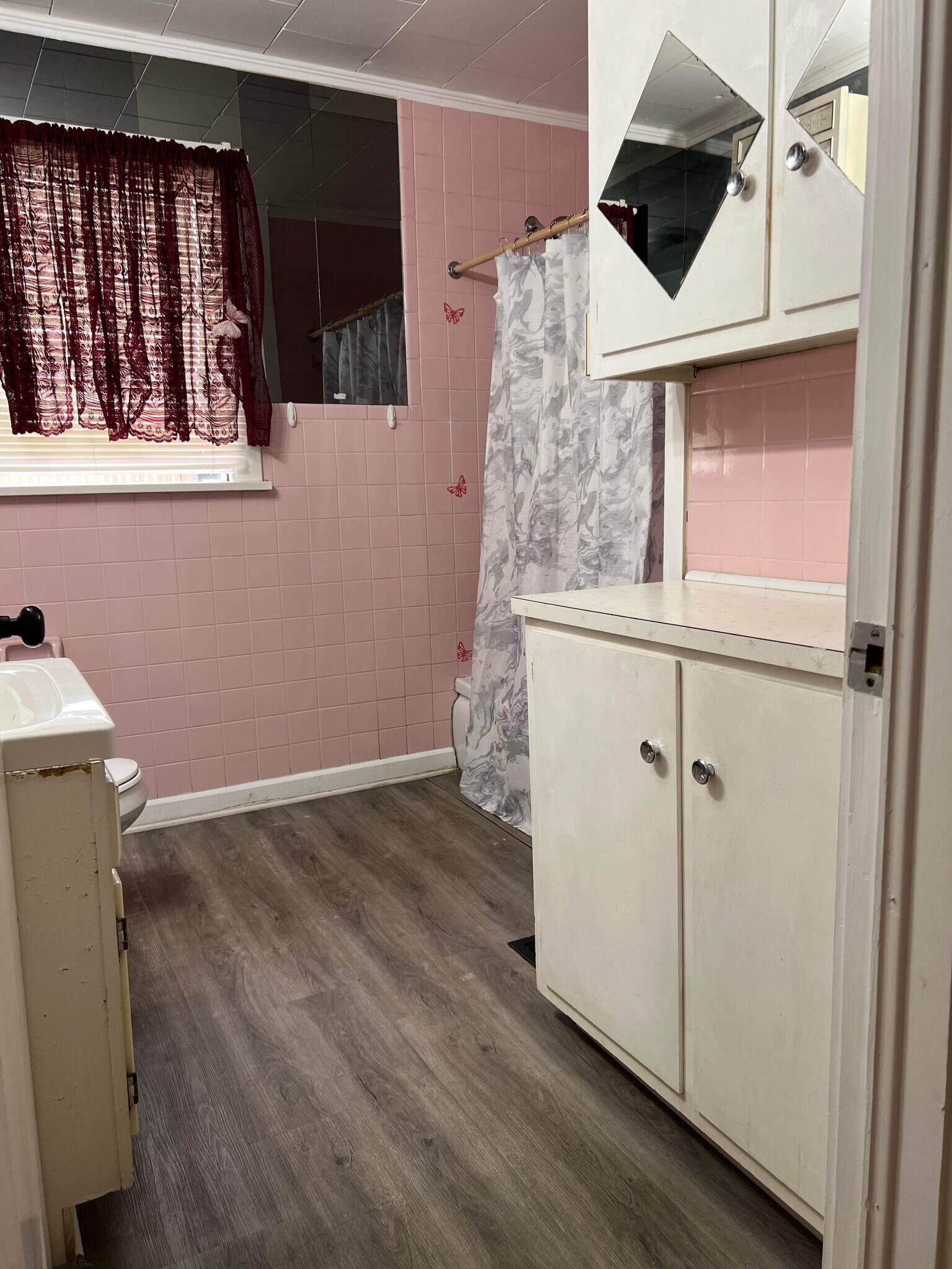 Building Photo - 310 Carbon City Rd