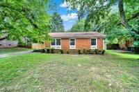 Building Photo - Matthews Ranch Home