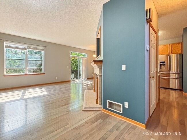 Building Photo - 7852 Garland Ln N