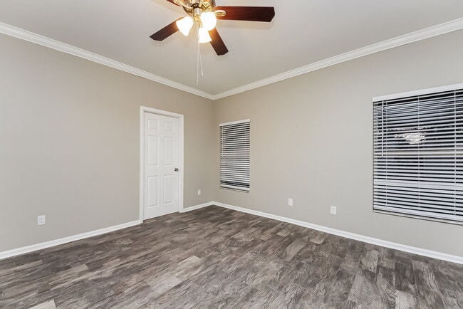 Building Photo - 2845 Falling Tree Cir