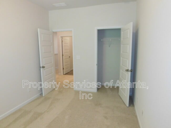 Building Photo - 204 Lower Bethany Rd
