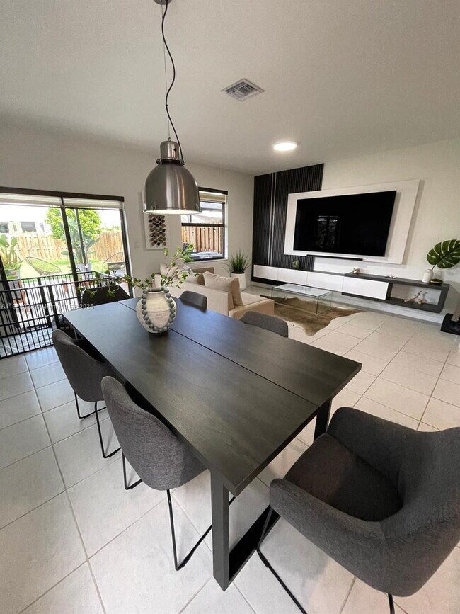 Building Photo - 25417 SW 108th Ct