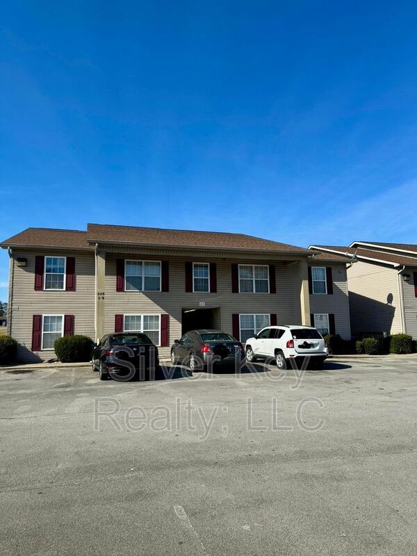 Building Photo - 268 Willow Creek Drive