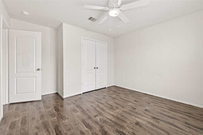 Building Photo - 8115 Sweetstone Bluff Ln