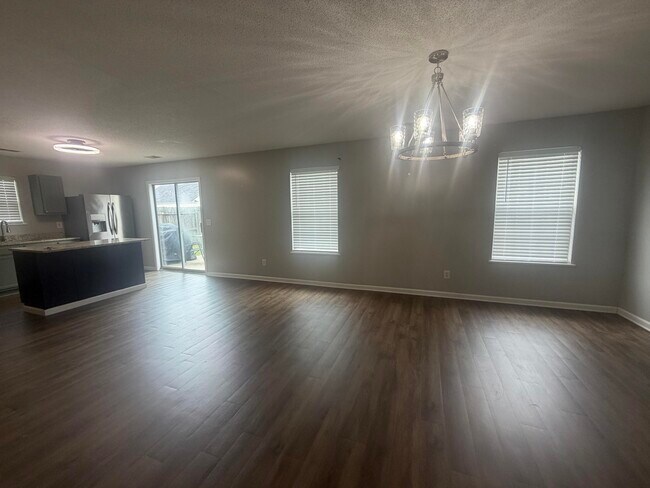 Building Photo - 1755 Polaris Dr