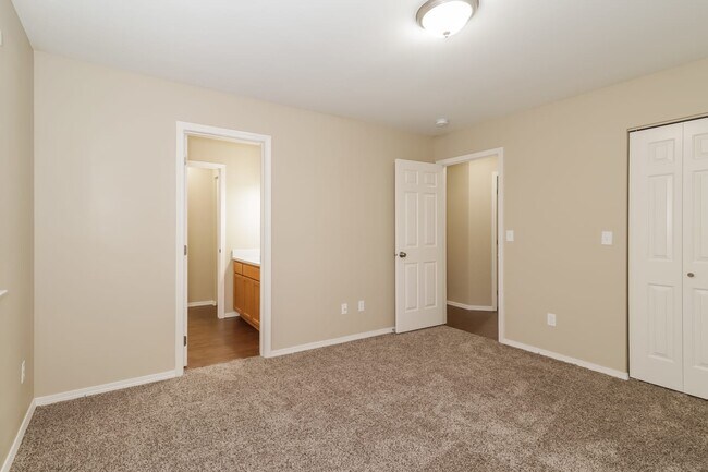 Building Photo - 8611 8th St SE