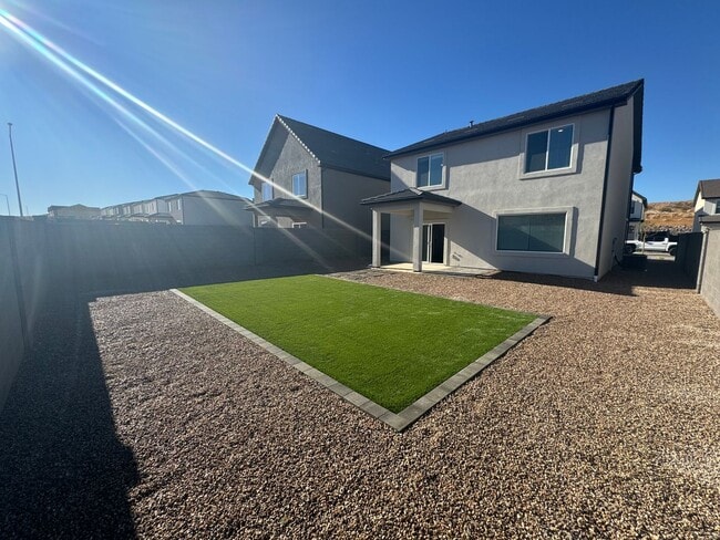 Building Photo - 1547 Ripple Rock Dr
