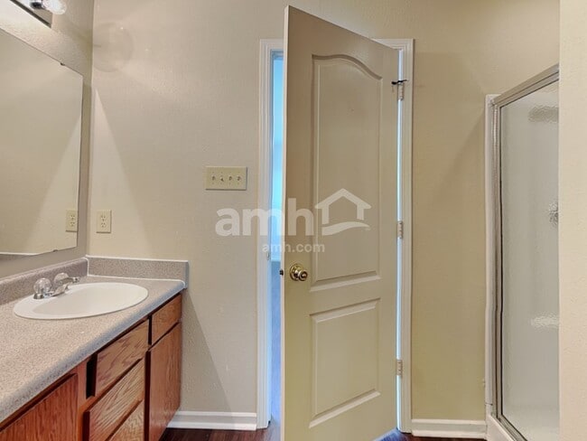 Building Photo - 205 Farm Springs Rd