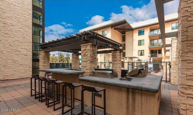 Building Photo - 7300 E Earll Dr