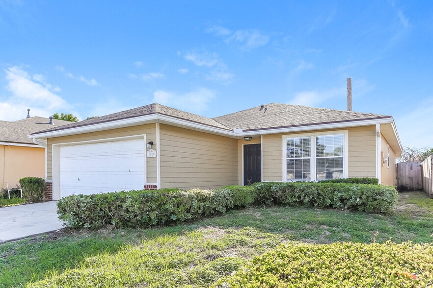Building Photo - 3416 International Village Dr W