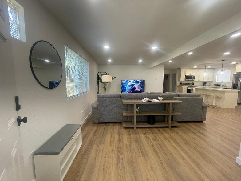 Building Photo - 3730 SW 99th St