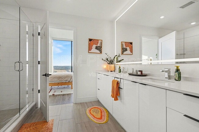 Building Photo - 788 West Marietta St NW