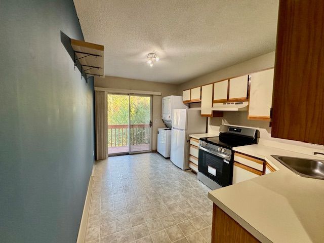 Building Photo - 22 Lisa Ct