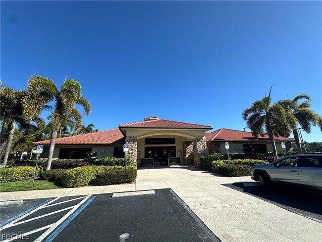 Building Photo - 12469 Pebble Stone Ct