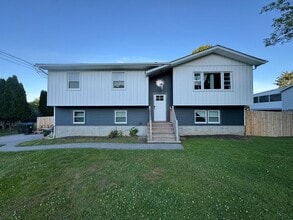 Building Photo - Spacious Mountain View Home in Sugar Loaf – Pet Friendly & Move-In Ready