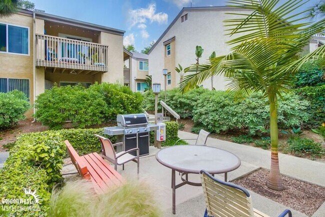 Building Photo - Charming 2Bdm 2Ba Condo in La Jolla