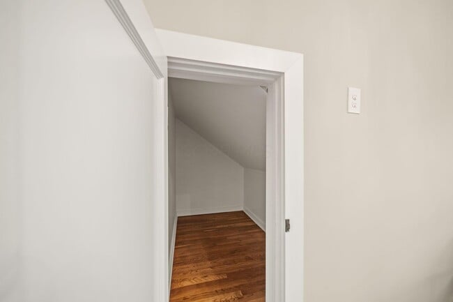 Building Photo - 503 S 3rd St