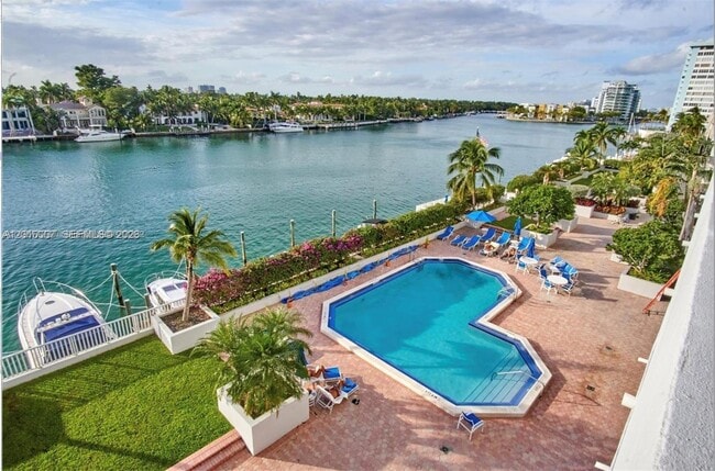 Building Photo - 5700 Collins Ave