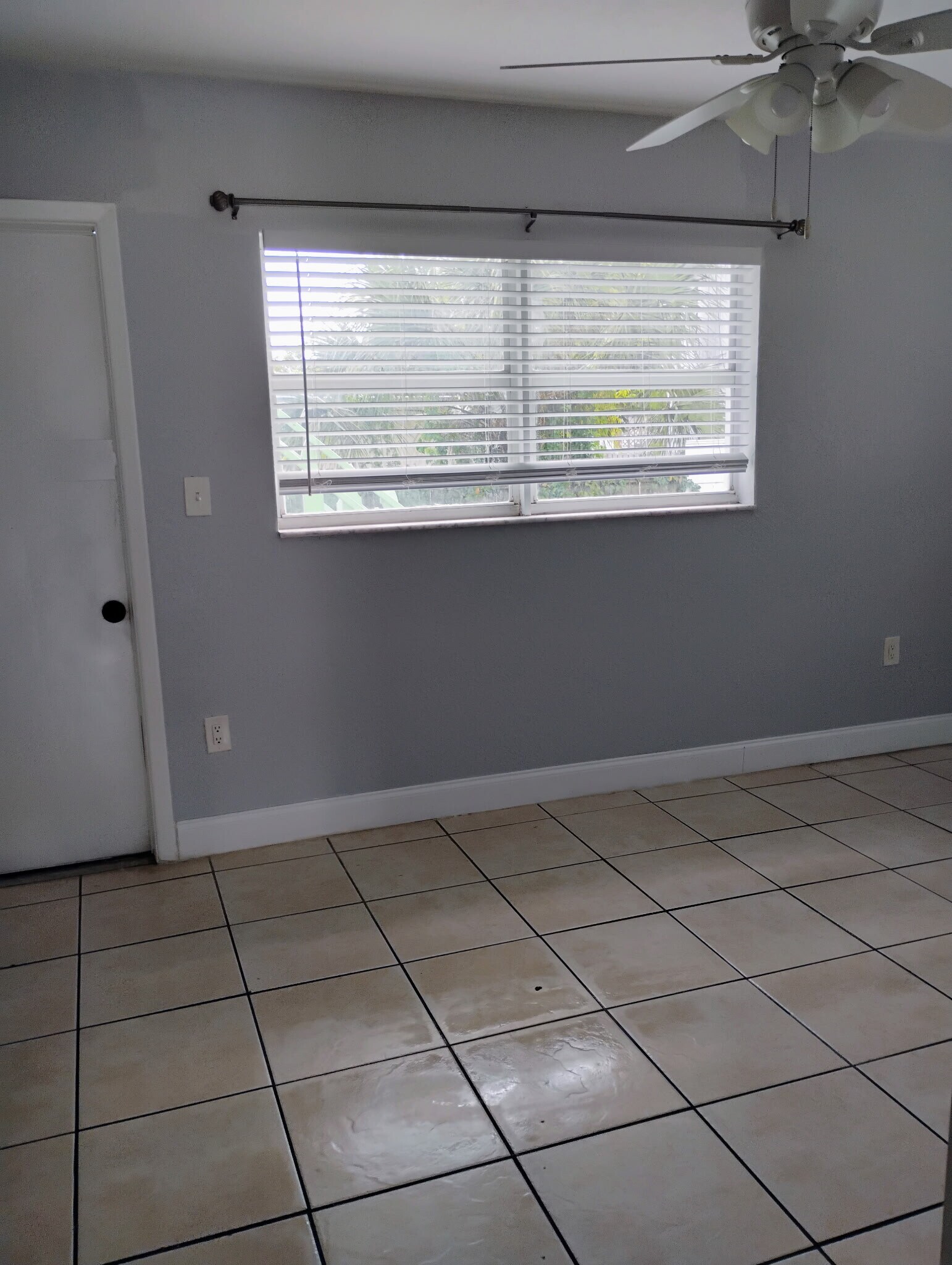 Master Bedroom with a door to the backyard - 309 Avanda Ct