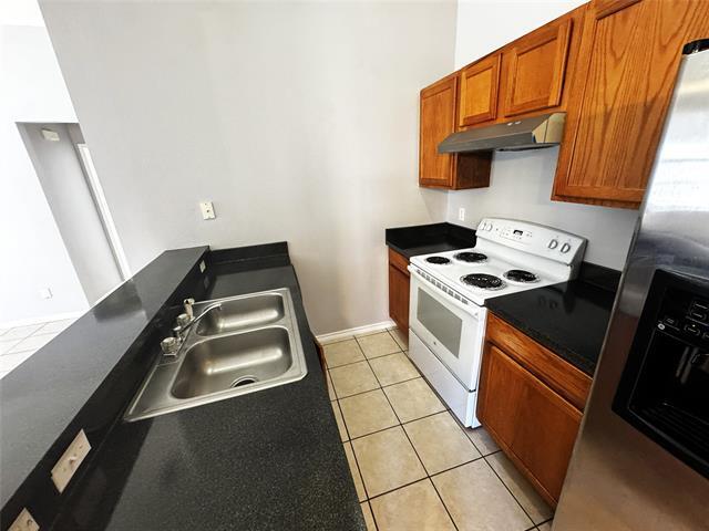 Building Photo - 1707 Tina Marie Rd